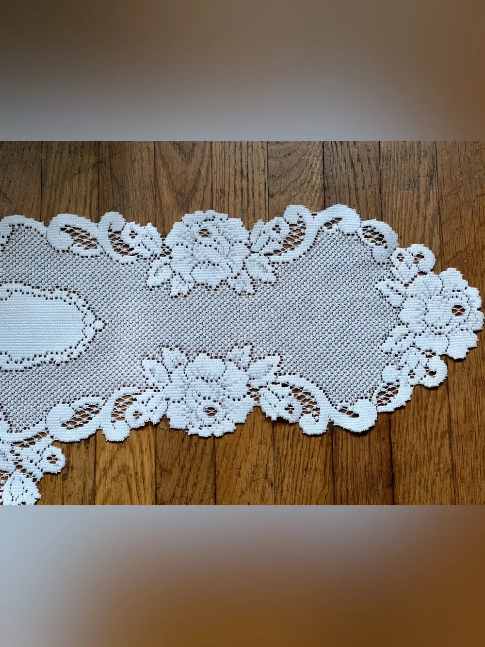 Heritage Lace Vintage Rose Mantle Scarf with matching centerpiece doily
